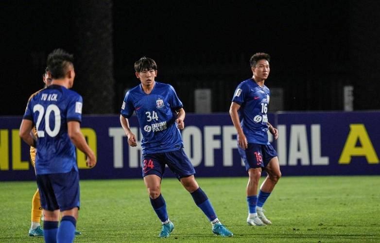 trang phục dân tộc thái